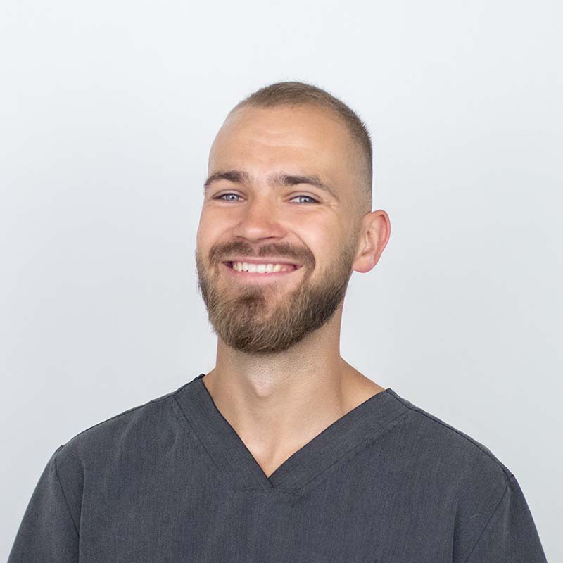 Zdjęcie lek. wet. Mateusza Paczóskiego z Multiwetu